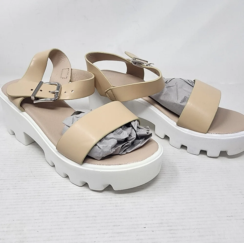New Chunky Beige Platform Sandals Lug Sole Buckle Strap Platforms Size‎ 6